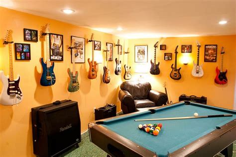 Pin By Heather Logan On Garage And Home Guitar Room Music Room