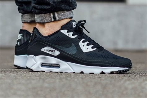 Hi guys this is my first sneaker video.i'm a big fan of the air max 90, when these released i had to get them immediately as the winter is coming by. Nike Air Max 90 Ultra Essential Black White | HYPEBEAST