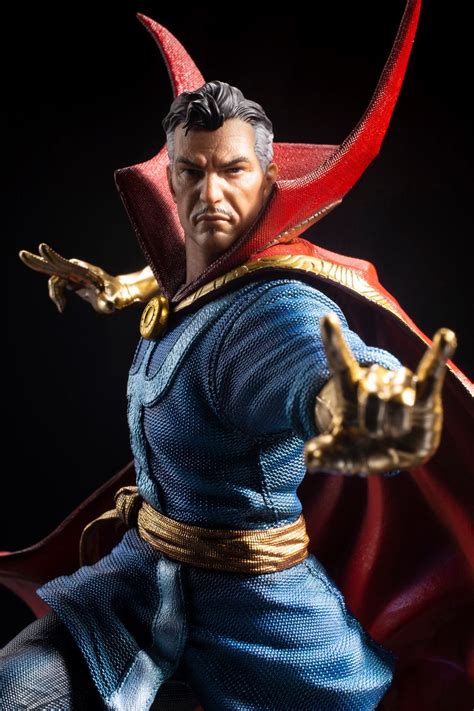 Stephen strange was a surgeon whose career was cut short when his steady hands were damaged in an accident. Marvel Comics- Doctor Strange ARTFX Premier Statue - The ...