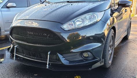 Custom Mesh Grills For Ford Fiesta By