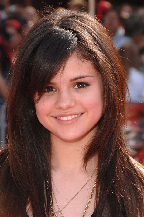 Selena Gomez Haircuts With Side Bangs