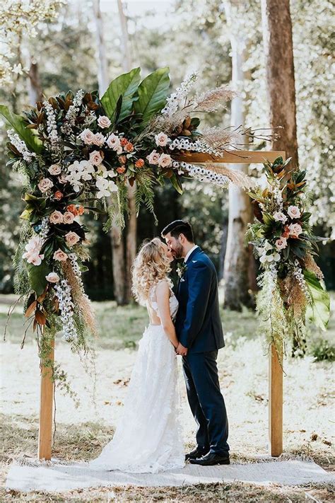 20 Chic And Trendy Ideas To Decorate Your Wedding With