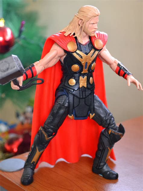 Steves Toy Room Marvel Select Thor The Dark World Figure Review