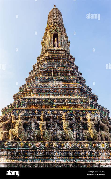 The Temple Of Dawn Wat Arun And A Beautiful Blue Sky In Bangkok