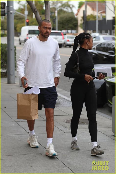 Jesse williams was all smiles with girlfriend taylour paige at thursday's premiere of t he irishman in los angeles. Jesse Williams & Girlfriend Taylour Paige Look Smitten ...