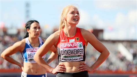 She stayed several times under eleven seconds over 100 m. Leichtathletik-EM in Amsterdam: In den Vorläufen werden ...