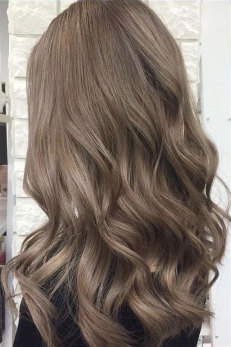Many times hair dyed blond loses its color due to oxidation and the products we use to wash our ashy blonde can cover that rusty, orange hair that you have right now. Mushroom Brown Hair Is Trending for 2018 - Southern Living