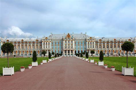 Day Tour Of Saint Petersburgs Palaces With Private Guide And Driver