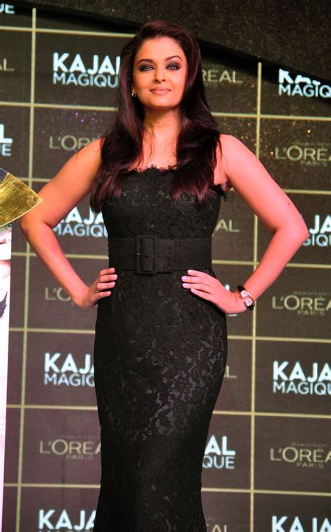 Aishwarya Rai Bachchan Flaunts Curvy Figure In Black Dress Photos