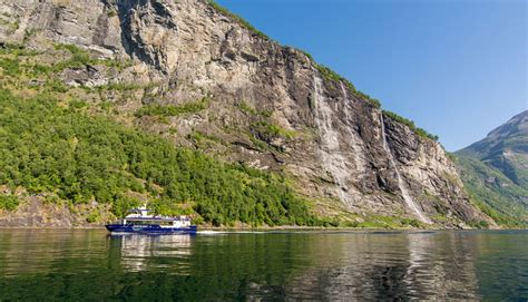 Fjord Cruise Alesund Geiranger 3 Fjords In 3 Hours Things To Do In
