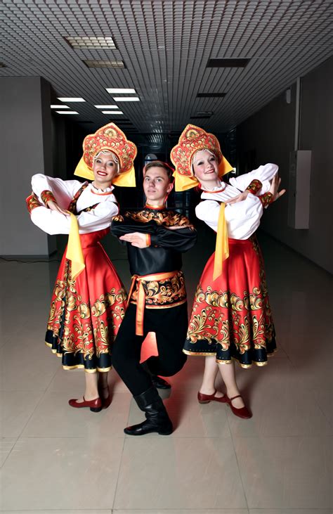 traditional russian dance