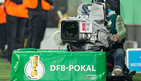 Momentan bekommen sie viel ab, werden immer wieder mit. DFB-Pokal live: Diese Spiele kommen heute im Free-TV