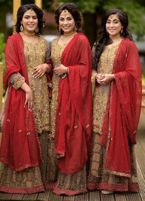 Pin By Munazza J On Wedding Diaries Pakistani Bridal Dresses