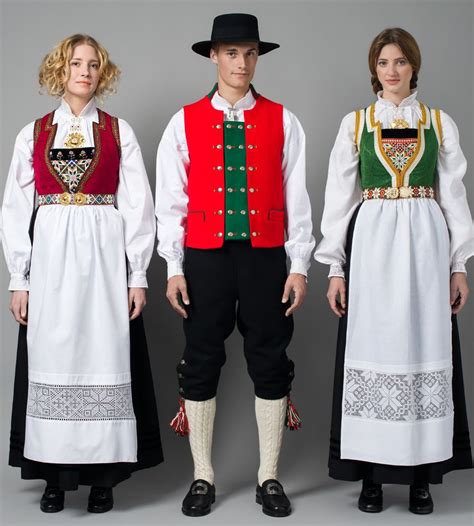Bunad — a bunad is a traditional norwegian costume, typically of rural origin. La petite histoire du "bunad"