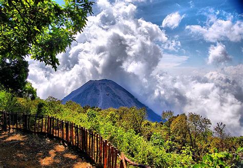 Volcan De Izalco El Salvador Arturotreminio Flickr