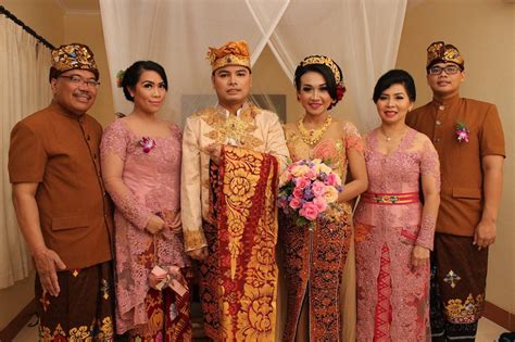 11 Inspirasi Baju Pernikahan Adat Bali Ala Bangsawan Di Hari Bahagia