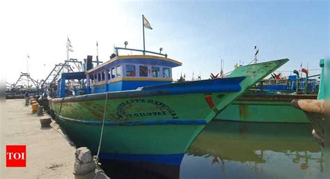 Tuticorin Fishing Harbour Closed After Trader Tests Positive For Covid