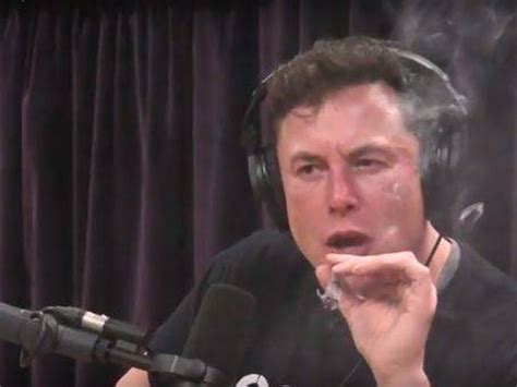 Elon Musk Se Fuma Un Porro De Marihuana Durante Un Podcast Y Se Queda Tan Pichi
