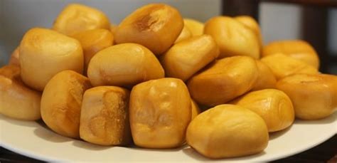 Để món bánh xèo chay làm tại nhà thêm đậm vị, bạn có thể tham khảo thêm cách làm nước chấm dưới đây nhé! Hướng dẫn bạn cách làm bánh bao chay chiên ngon nhất