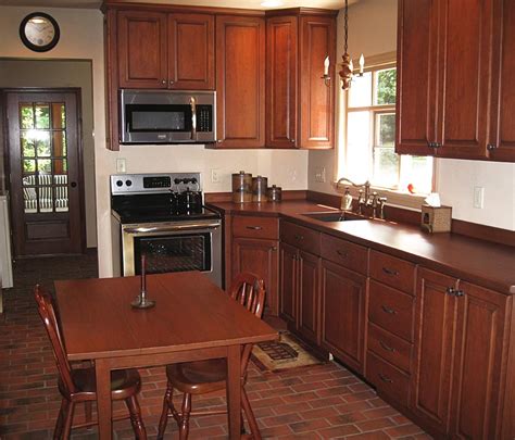 Cherry wood cabinets are ideal for every kitchen decor and style from traditional, country, and vintage style kitchens to rustic, contemporary or modern ones as well according to the cherry wood designs, finishes and handcrafting to complete each decor. Custom Cherry Wood Counters Oakmont, Pennsylvania Grothouse