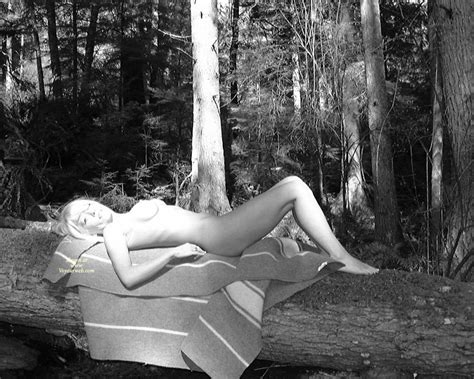Nude Amateur More July 2010 Voyeur Web