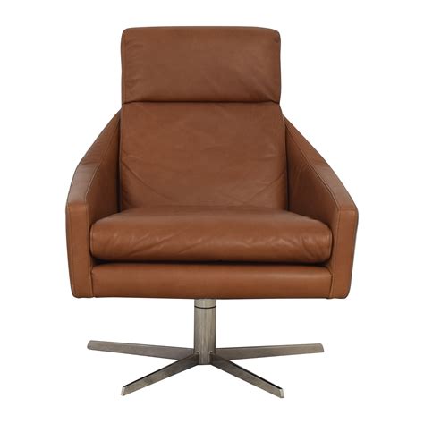 From furniture, bed, and bath decor to art and kitchen items, they are committed to excellence. 37% OFF - West Elm West Elm Austin Swivel Armchair / Chairs