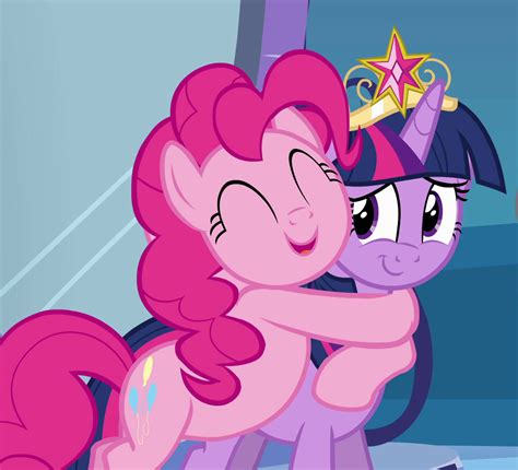 Applejack And Pinkie Pie Hug