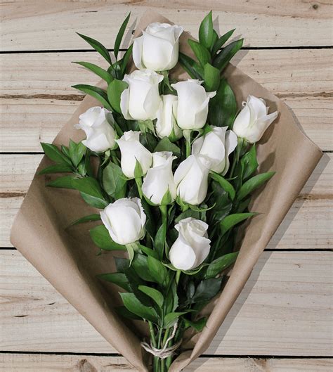 12 White Roses Farm Fresh Avas Flowers