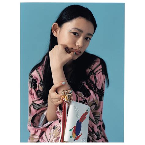 Akiko Fukunagaさんはinstagramを利用しています 「あと10日、発売中。 Spring8月号 Nowonbrand 杉咲花 Loewe Paulasibiza