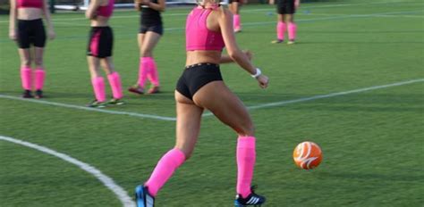 sexiste la lingerie football league