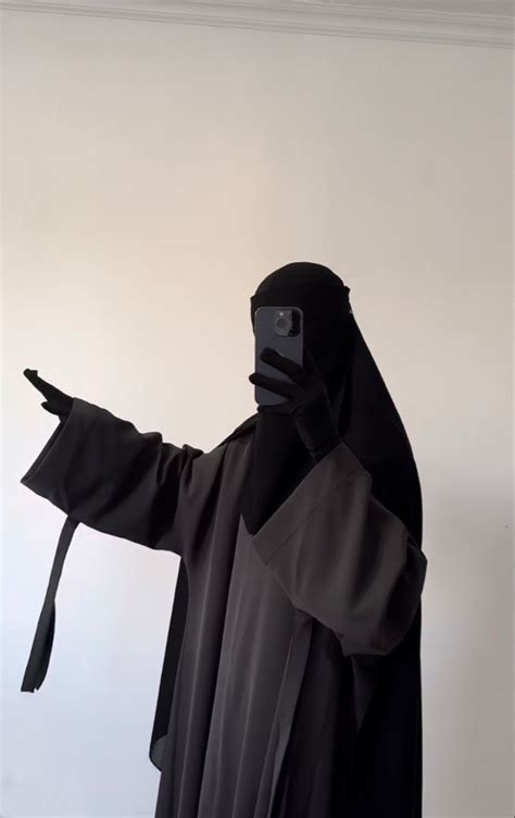 Pin by فرحة farha on abayas Niqab Niqab fashion Veiled girls