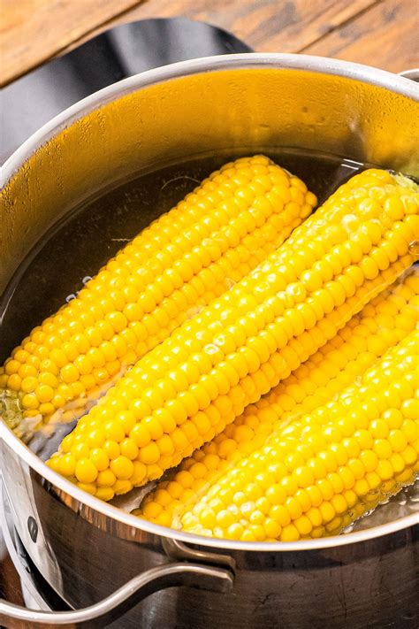 How To Boil Corn On The Cob Julie S Eats And Treats
