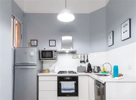 Di bawah ini kami tampilkan foto contohnya dapur sempit terbaru: 6 Ide Dekorasi Dapur Sempit Pilihan Untuk Anda Plus Tips