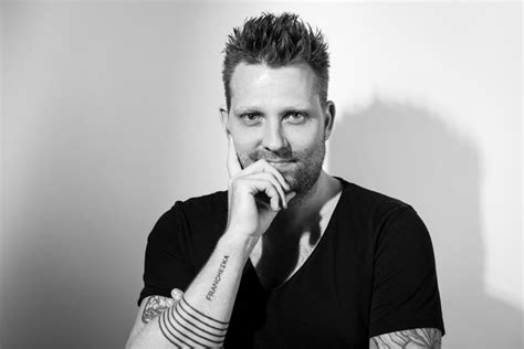 Nick bril will be responsible for the culinary interpretation together with his chefs. Nick Bril wil uit de schaduw van Sergio Herman treden ...