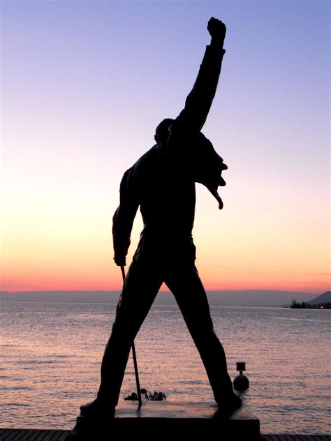 Check spelling or type a new query. Pin by Lucy Nesbitt on Queen | Freddie mercury, Silhouette ...