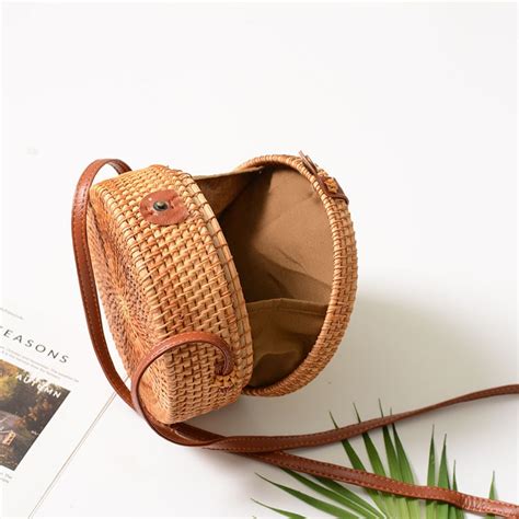 Here, straw bags, wicker bags and rattan bags with major cottagecore vibes. Vintage Handmade Rattan Woven Shoulder Bags PU Leather ...