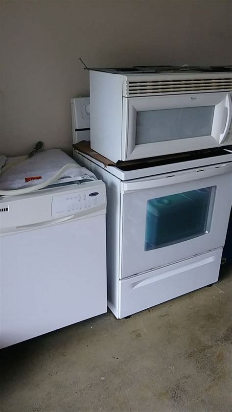 Although large appliances, such as refrigerators, ovens, and dishwashers, are critical to a. Whirlpool kitchen appliances set for Sale in Jacksonville ...