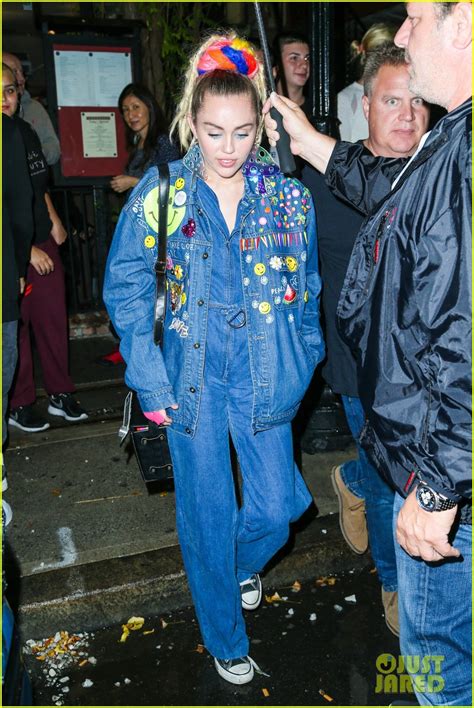Miley Cyrus Does Double Denim After Snl Rehearsal Photo 3474049