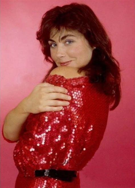 Fabulous Photos Of Laura Branigan In The S And S Vintage News Daily