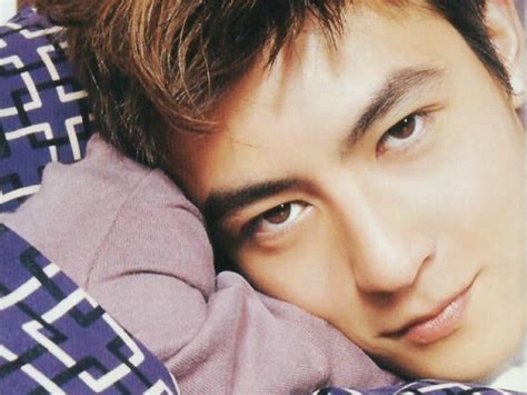 New Scandal Intimate Photos Of Edison Chen With A Year Old Female