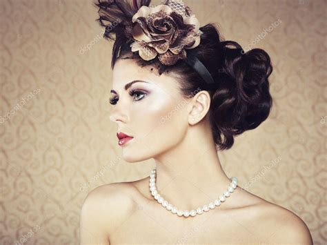 Retro Portrait Of Beautiful Woman Vintage Style — Stock