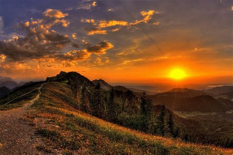Sunset In The Mountains Wallpapers High Quality Download