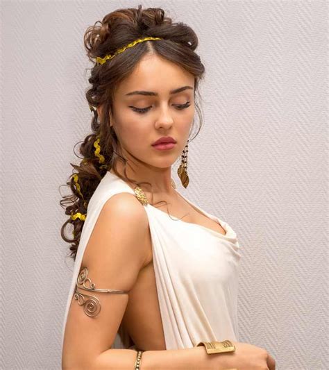 Watch our video and see our version of a greek goddess, complete with a piled curly updo hairstyle, and the wrapped get your gold accessories and bedsheet ready, whip out your sponge curlers, and learn how to do this awesome costume! Women'S Greek Hairstyles | Greek hair, Goddess hairstyles ...