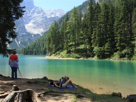 Rundwanderung Pragser Wildsee Seerundweg Naturpark Fanes Sennes