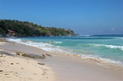 The Best Uluwatu Beach For Your Bali Trip - Jetsetting Fools