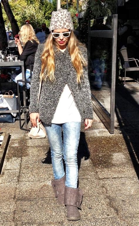 26 Cute Ugg Outfit Ideas With Styling Tips