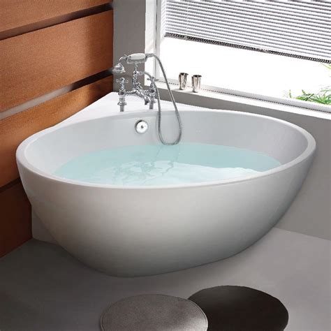 Although there is no denying the charm of old pedestal tubs, freestanding bathtubs today function as a design element as well as a function. Orbit-Corner-Modern-Free-Standing-Bath-L.jpg (1000×1000 ...