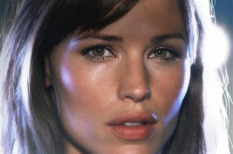 an abc executive thought jennifer garner wasn t hot enough to star on alias