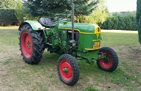 Aus 74 einzelteilen entsteht eine originalgetreue darstellung des deutz d30, der zwischen 1961 und anfang der 60er jahre war der deutz d30 übrigens der meistverkaufte traktor in seiner klasse! Traktor Schlepper Oldtimer Deutz F2L612 | eBay | Deutz ...