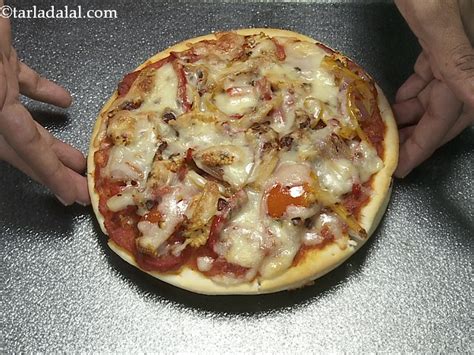 Double Layered Cheese Veggie Crunch Pizza Recipe